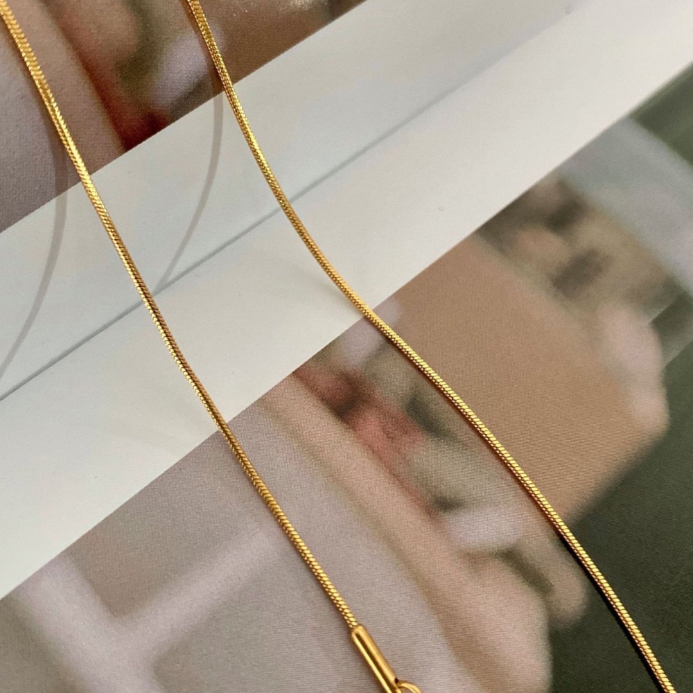 Gold plated snake chain necklace - Picture 3 of 6